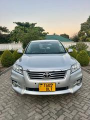 Toyota Vanguard 2008 Silver for sale