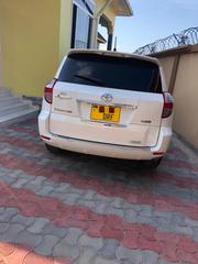 Toyota Vanguard 2009 White for sale