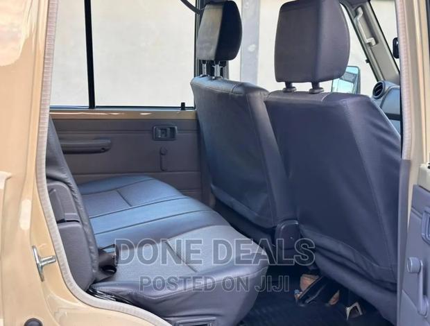 Toyota Land Cruiser 2018 Beige