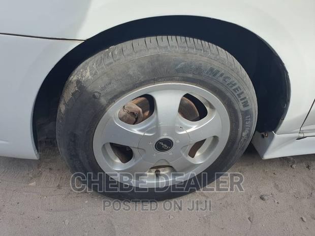 Toyota Raum 1.5 AWD 2003 White