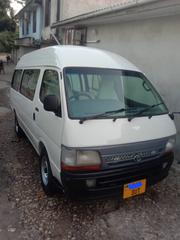Toyota HiAce 2000 White for sale