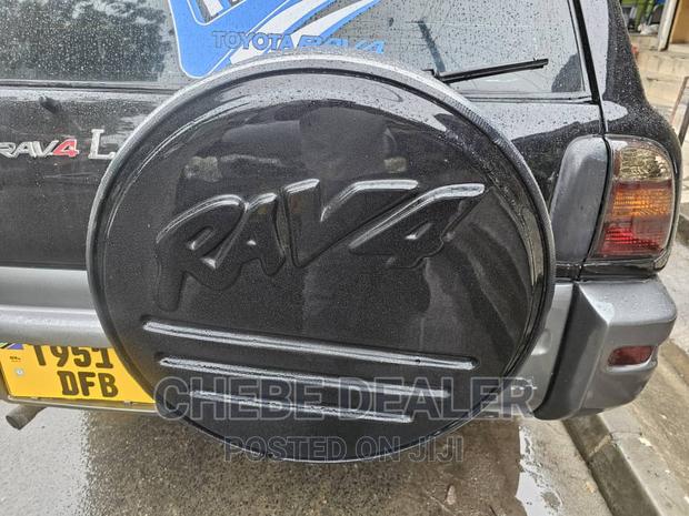 Toyota RAV4 Automatic 2000 Black
