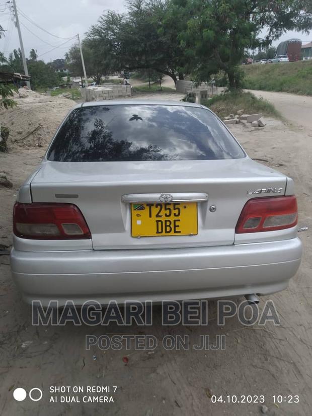 Toyota Carina 2001 Silver