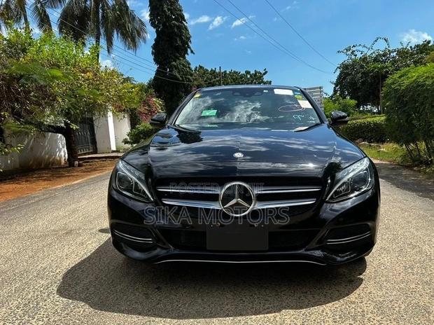 Mercedes-Benz C-Class C 180 (C205) 2016 Black