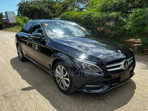 Mercedes-Benz C-Class C 180 (C205) 2016 Black