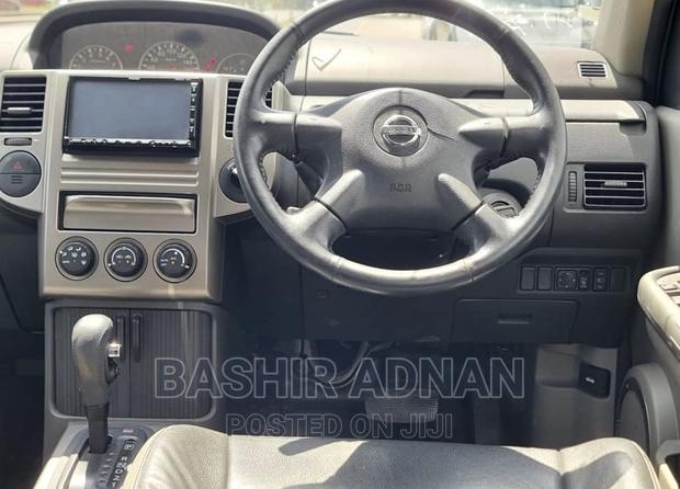 Nissan X-Trail 2.0 2005 Black