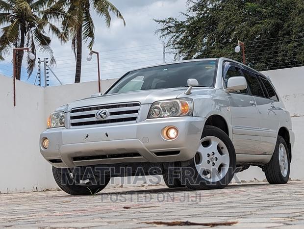 Toyota Kluger 2004 Silver