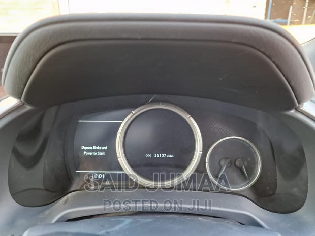 Toyota Crown 2009 White
