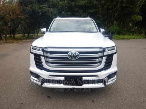 Toyota Land Cruiser Prado 2022 Pearl