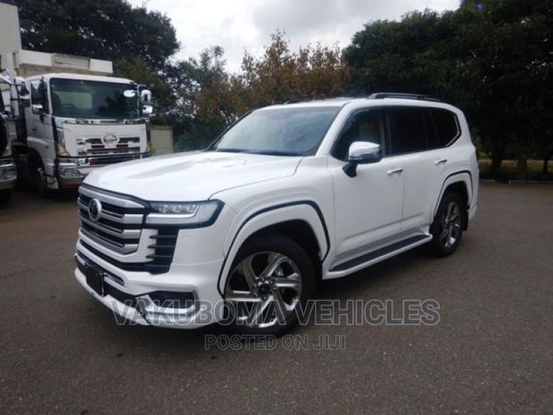 Toyota Land Cruiser Prado 2022 Pearl