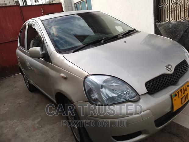 Toyota Vitz 1.3 FWD 5dr 2002 Silver