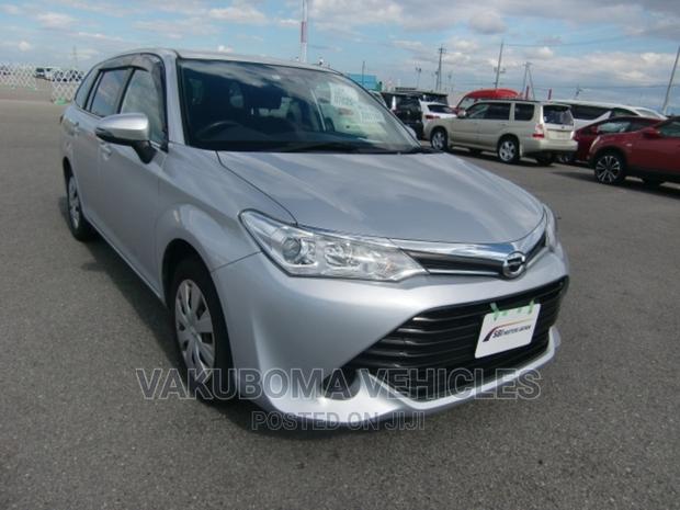 Toyota Corolla Fielder 2016 Silver