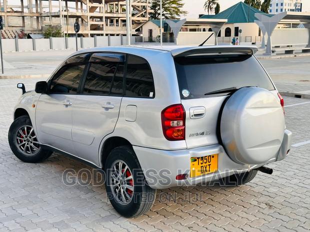 Toyota RAV4 2002 Silver