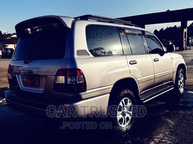 Toyota Land Cruiser HDJ 100 2003 Silver