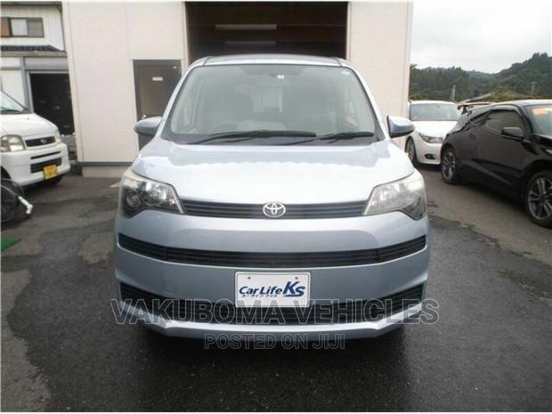 Toyota Spade 2013 Blue