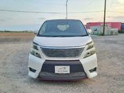 Toyota Vellfire 2009 White for sale