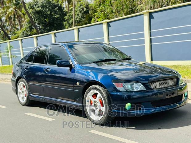 Toyota Altezza 2004 Blue