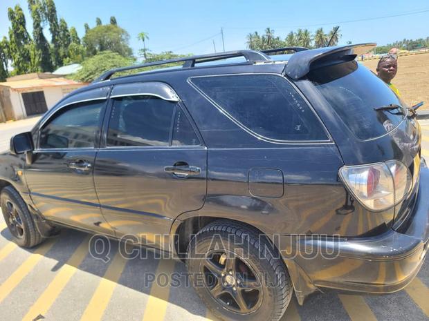 Toyota Harrier 2004 Black