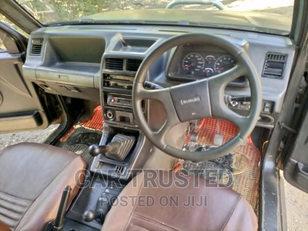 Suzuki Escudo 2000 Black