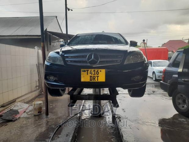 Mercedes-Benz C-Class 2008 Black