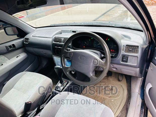 Toyota Starlet 2000 Blue