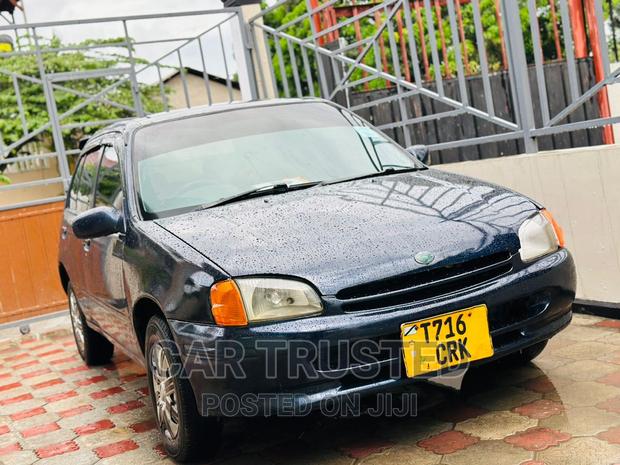 Toyota Starlet 2000 Blue