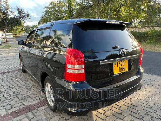 Toyota Wish 2004 Black