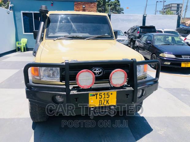 Toyota Land Cruiser 2010