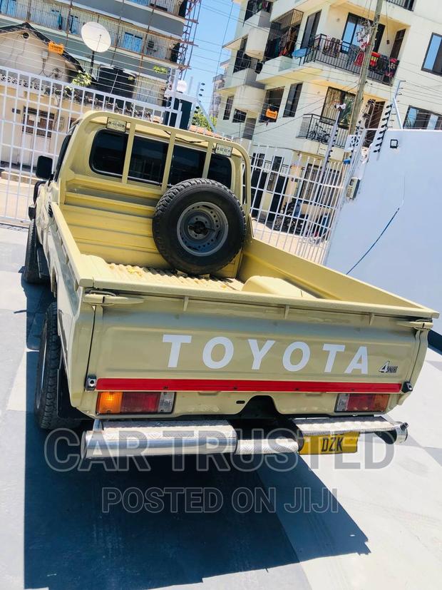 Toyota Land Cruiser 2010