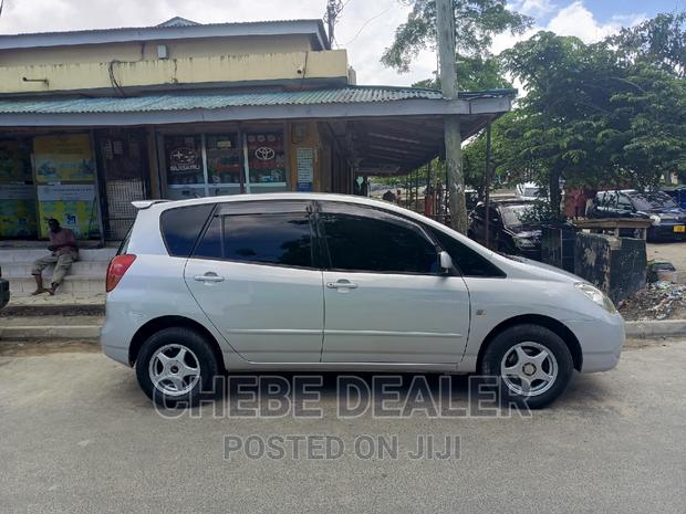 Toyota Corolla Spacio 2003 Silver
