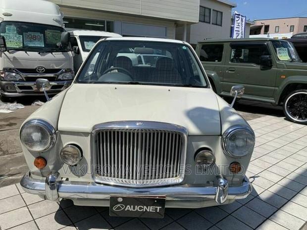 Nissan March 2001 Beige