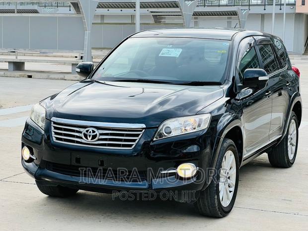 Toyota Vanguard 2010 Black
