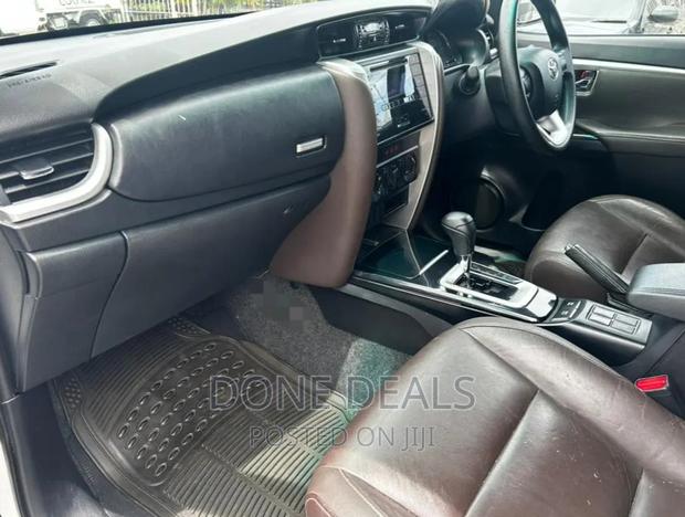 Toyota Fortuner 2018 White