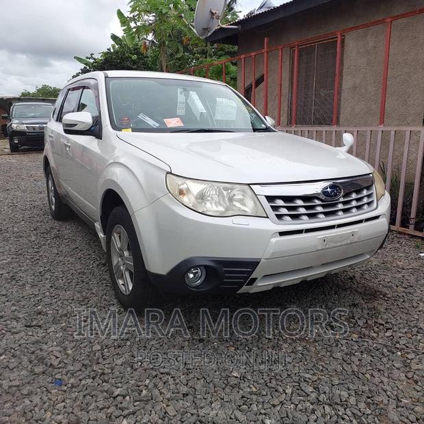 Subaru Forester 2010 White