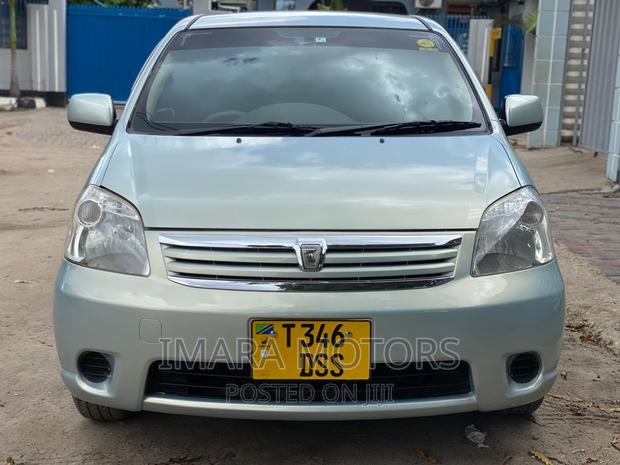 Toyota Raum 2005 Blue