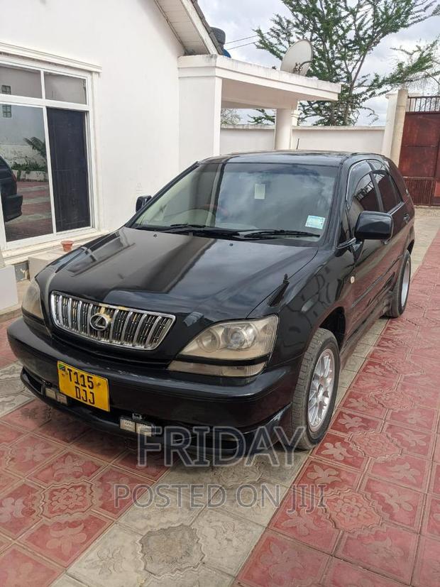 Toyota Harrier 2.2 16V 2001 Black