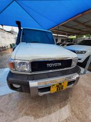 Toyota Land Cruiser 4.0 V6 GX 2009 White for sale