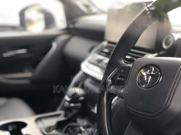 New Toyota Land Cruiser 2022 White