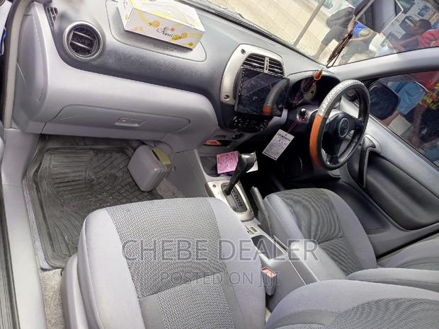 Toyota RAV4 1.8 2004 Black