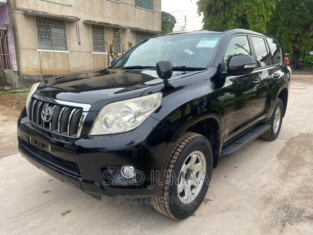 Toyota Land Cruiser Prado 2.7 i 2011 Black