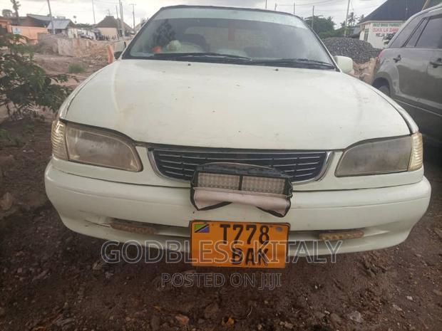 Toyota Corolla II 1997 White