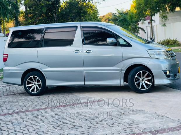 Toyota Alphard 2007 Silver