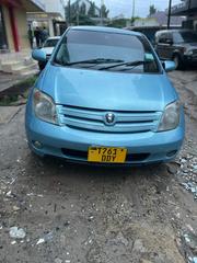 Toyota IST 2005 Blue for sale