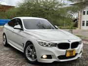 BMW 320i 2013 White for sale