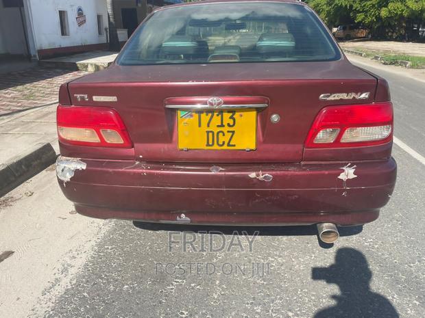 Toyota Carina 1.5 FWD Sedan 2001 Red