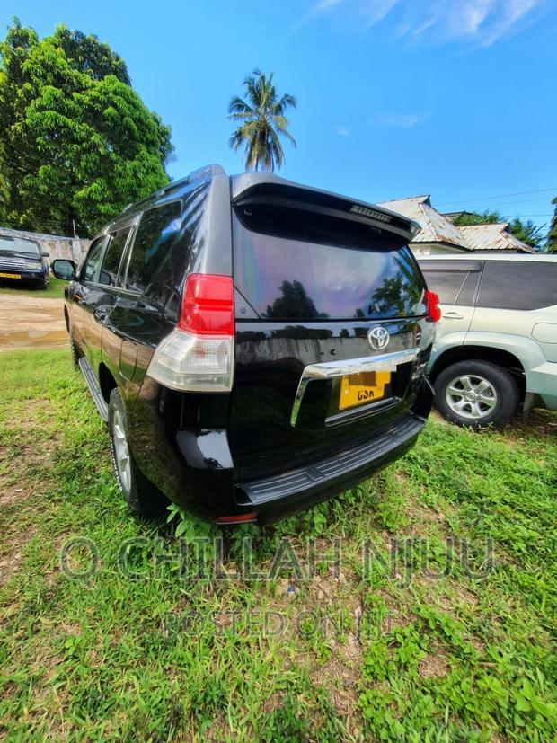 Toyota Land Cruiser Prado 2004 Black