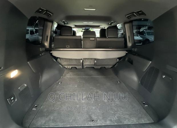 Toyota Land Cruiser 2022 White