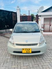 Toyota Passo 2004 Silver for sale