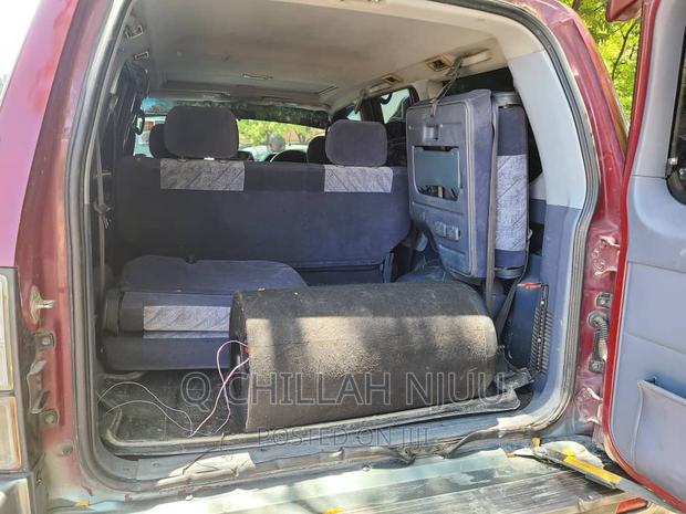 Toyota Land Cruiser Prado 2000 Red