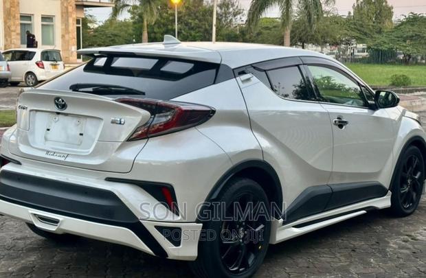 Toyota C-HR 2017 White
